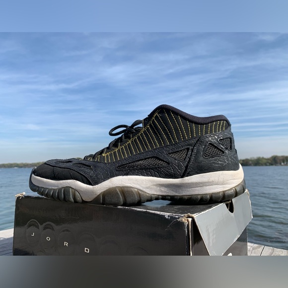 Jordan Other - Nike Air Jordan 11 Low IE "Zest"